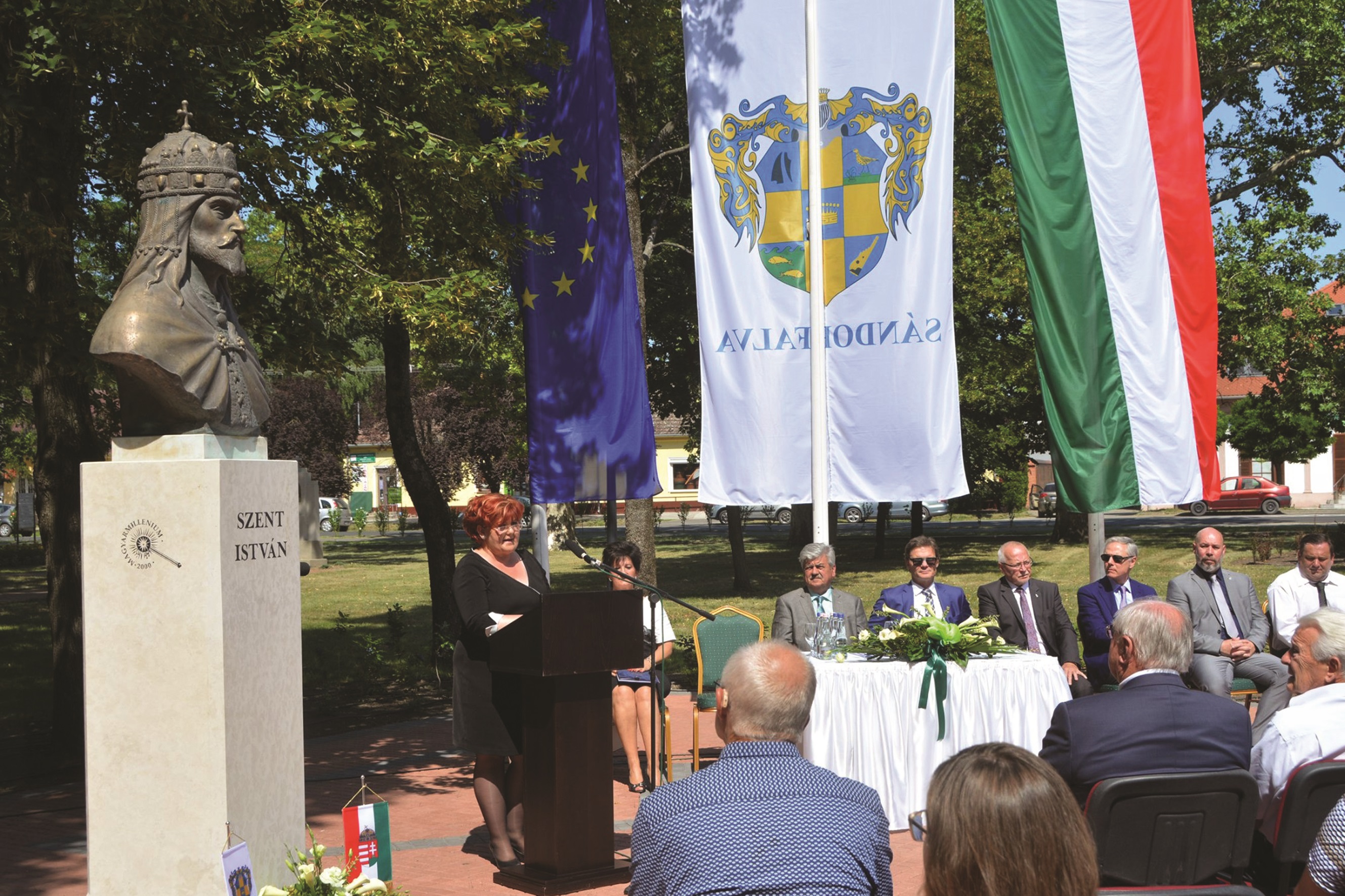 „Nagyon bízom abban is, hogy az évek óta zajló tendencia tovább tart hosszú éveken át: azaz gyarapodunk egyre többen leszünk, egyre több gyermek születik nálunk, és egyre többen gondolják úgy, érdemes ide költözni.”